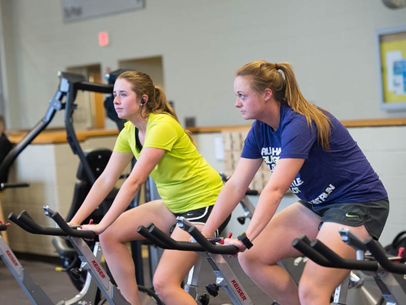 Students in an EXSS spin class